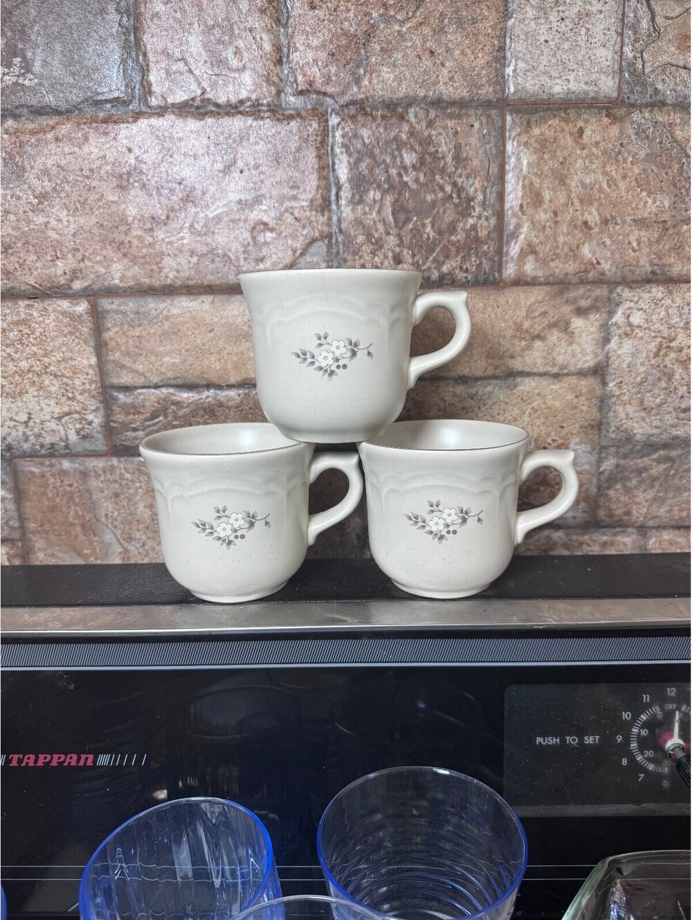 Vintage Pfaltzgraff Heirloom Stoneware Coffee Mugs Set of 3 Gray Floral USA